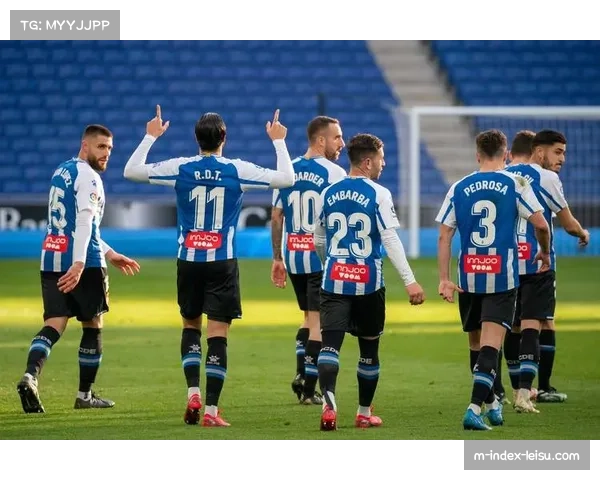 巴萨4-1西班牙人战术复盘：伪九号回撤创造肋部空间